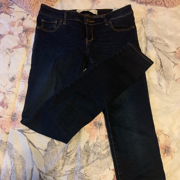 Abercrombie & Fitch dark wash skinny jeans - Picture 2 of 3